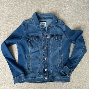 Women’s jean jacket size small